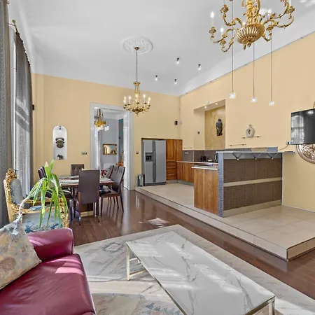 Count Andrassy Luxurious 아파트