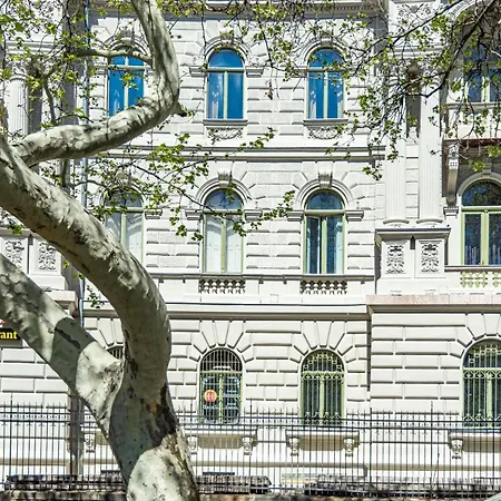 아파트 Count Andrassy Luxurious 부다페스트