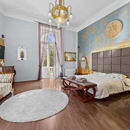 Count Andrassy Luxurious * Budapest