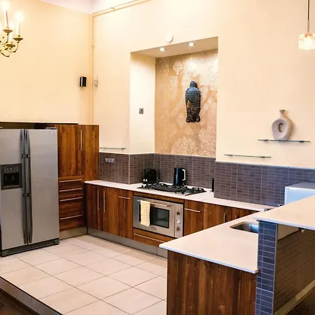 Count Andrassy Luxurious * Budapest
