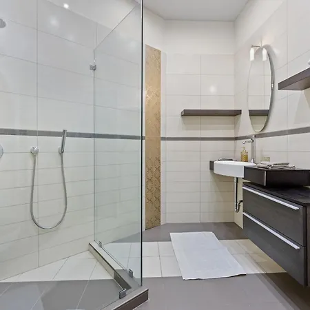 Count Andrassy Luxurious * Budapest